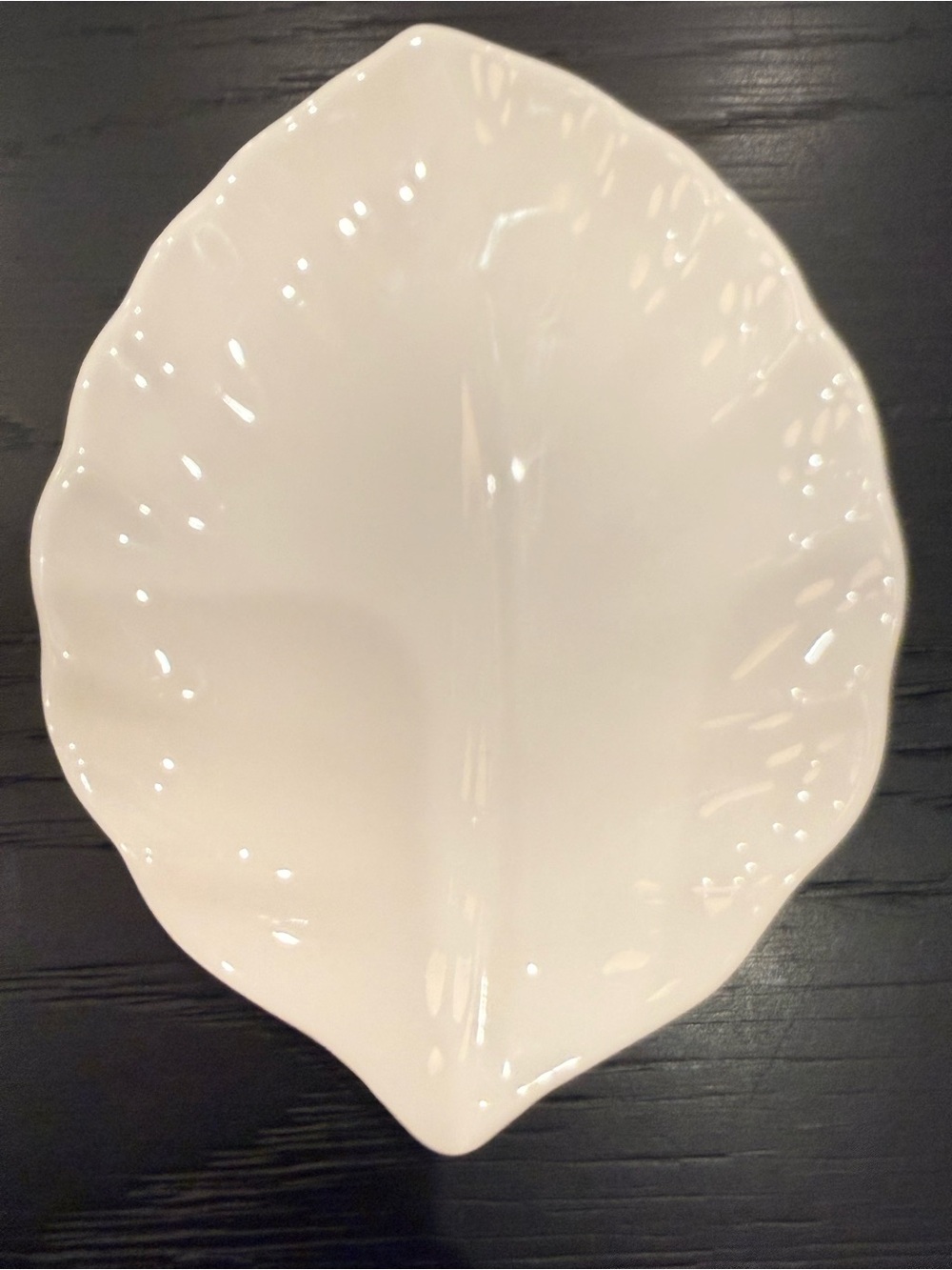 White Porcelain Crate & Barrel Leaf-Shaped Ceramic Serving Plates - Set of 5 - Picture 8 of 13